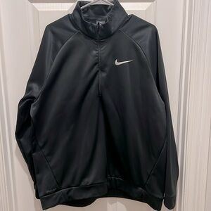 Nike DriFIT 1/2 zip pullover. Men’s size XL VERY good condition.Smoke free home